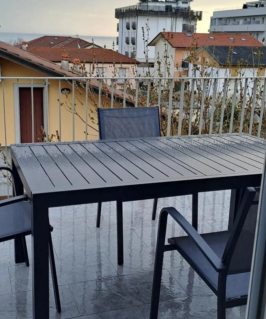 3 Appartamento Cervia Viale Diana 3 - Piano Secondo E Terzo Vista Mare - No Ascensore Italy